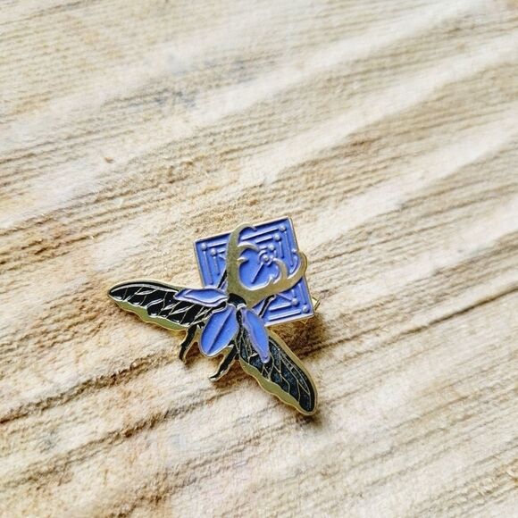 Moth Enamel Pin Brooch Mystical magical Nature Moth lover Fashion pin butterfly - Picture 8 of 10